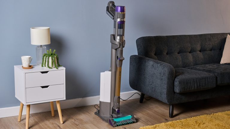 8 Best Cordless Vacuums With Docking Stations in 2025