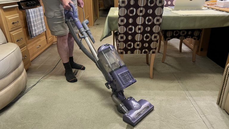 8 Best Self-Propelled Upright Vacuums in 2025