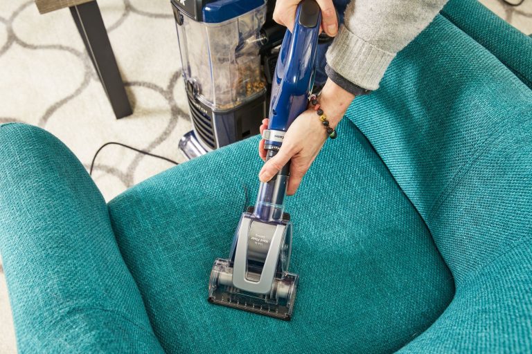 8 Best Upright Vacuums for Large Homes in 2025