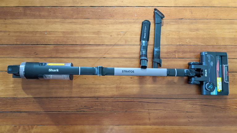8 Best Vacuums for Pet Hair under 200 in 2025